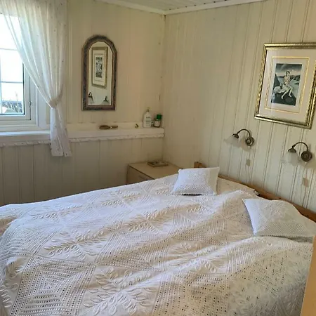 Tregde Sommerhus Ferienhaus